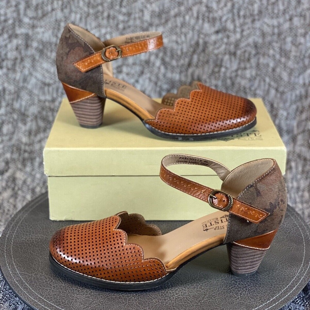 Spring Step Brown and Tan Sandals